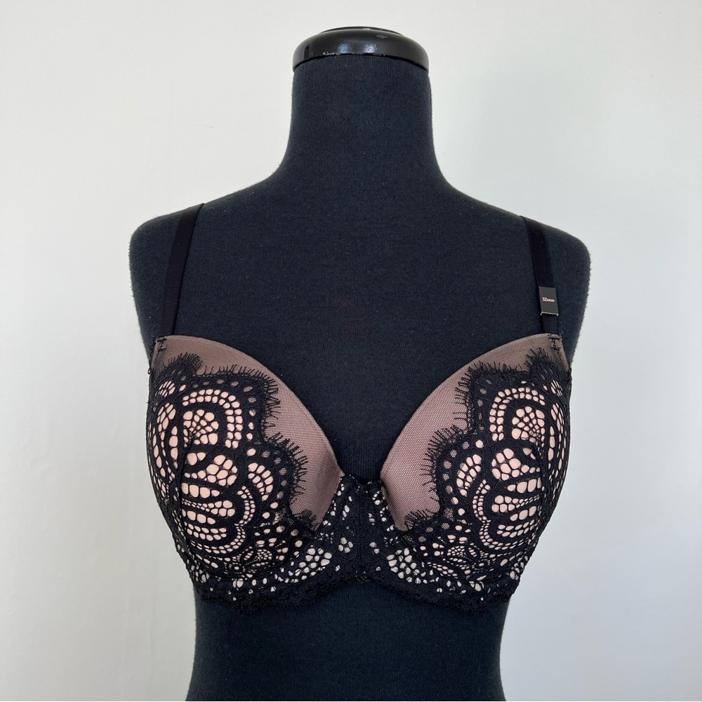 NWT Victoria’s Secret Dream Angels Lace Lined Demi Bra, 32DDD